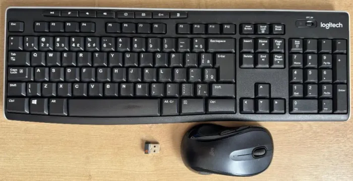 Kit teclado sem fio K270 + Mouse Sem Fio Logitech M510 Preto