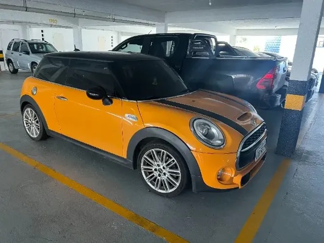 Mini Cooper S 2.0 Turbo 16V 3P Aut. 2015