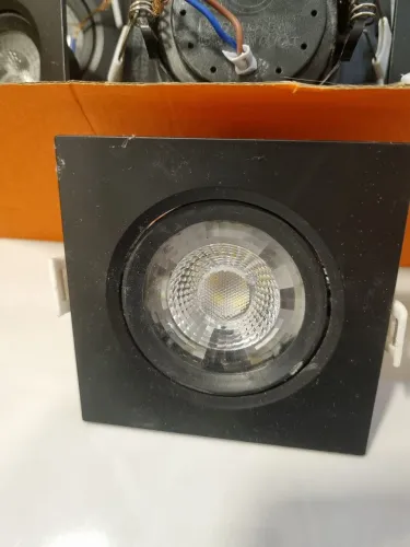 18 led de embutir ou plaflon.