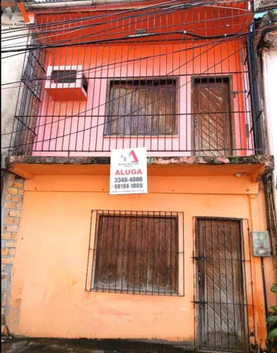 CASA DE 2 PAVIMENTOS NA PASSAGEM SÃO SILVESTRE! ÁREA TOTAL DE 100M².
