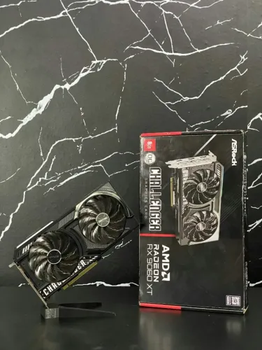 PLACA DE VÍDEO ASROCK RADEON RX 9060 XT CHALLENGER 8GB