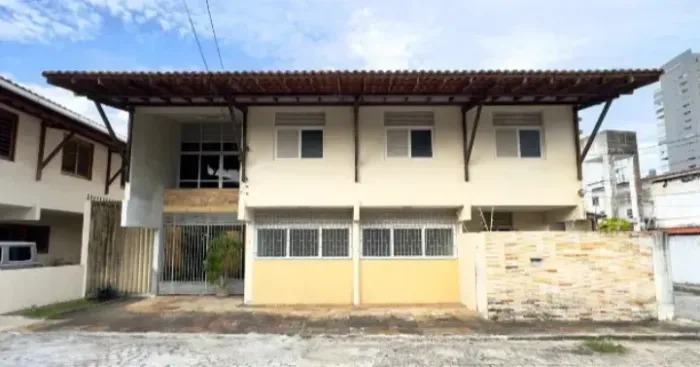 Casa para locação em condomínio tirol