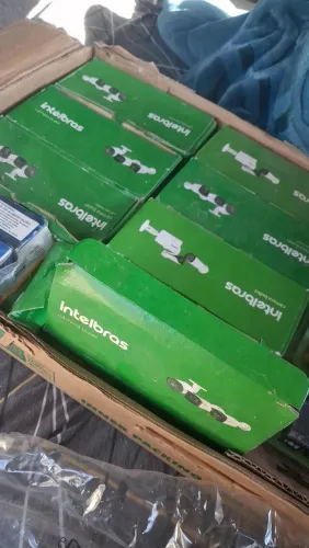 Câmera intelbras mult hd completa sem uso sao 7 câmeras cada uma 150