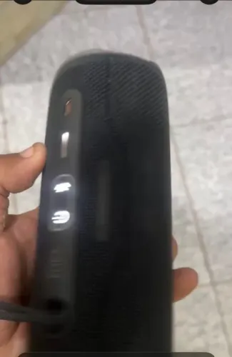 Caixinha de som jbl nova
