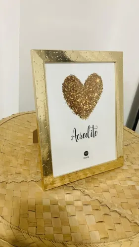 PORTA-RETRATO DOURADO