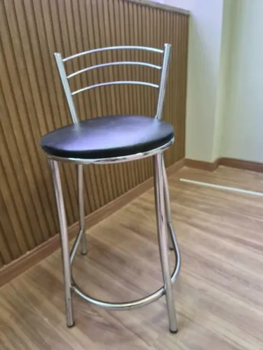 Banquetas Altas Cromadas com Encosto - Ótimo Estado!