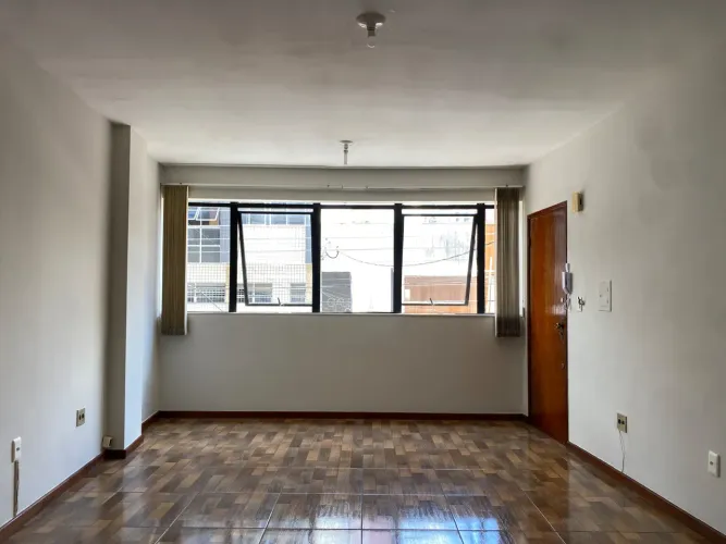 Sala comercial no São Mateus para locação