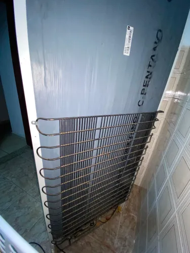 Geladeira Electrolux TF51 Frost Free - Funciona, mas não congela - R$ 1.400
