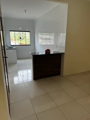 Vende se apartamento 2 quartos com suíte