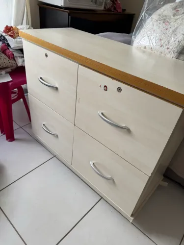 Móvel gaveteiro