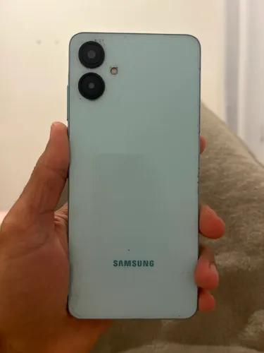 Vende se celular A06