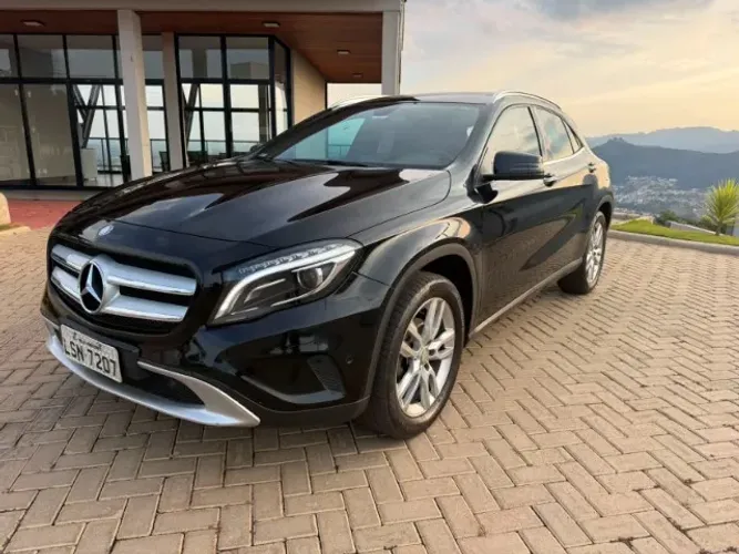Mercedes-Benz GLA 200 Adv. 1.6/1.6 TB 16V Flex Aut. 2015