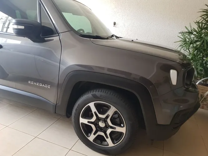 Jeep Renegade Sport T270 1.3 TB 4X2 Flex Aut. 2023