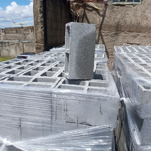 Bloco estrutural vazado de 14x19x39