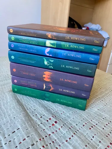vendo livro de HARRY POTTER e o calice de fogo - livro 4- por 30rs.