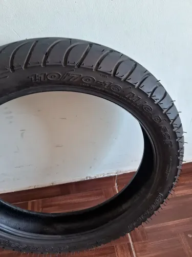 Pneus novo número 110 .70. 16