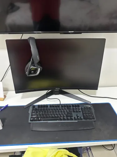 Monitor Curvo TUF Gaming Asus 27?