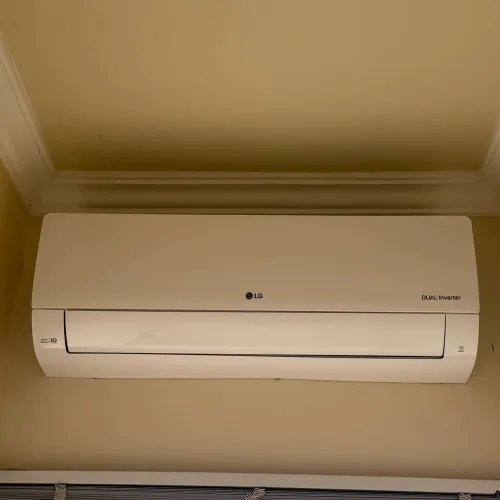 Aparelho de ar condicionado 12000 BTUS marca LG