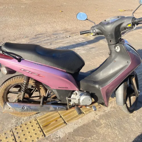 HONDA BIZ 125 ES 2011