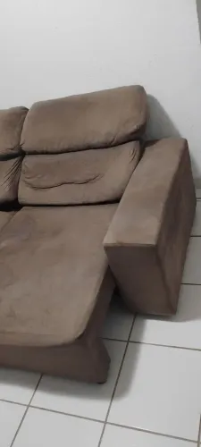 Sofá retrátil e reclinável marrom 2 lugares