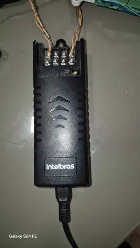 Fonte carregadora intelbras