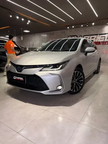 Toyota Corolla Altis Prem. Hybrid 1.8 Flex AUT 2025