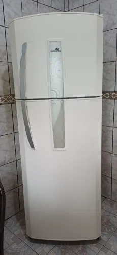 Vende-se Geladeira