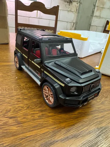 Mercedes Brabus G700 Diecast 1:18