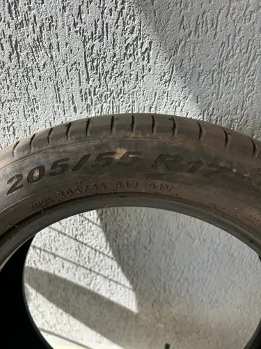 Pneu Pirelli Scorpion 205/55 R17 91V - Usado
