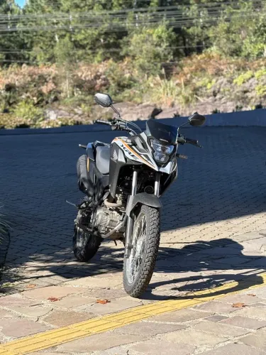 Moto XRE190