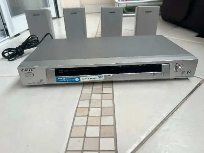 Home Theater com DVD Player - Sony