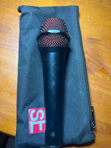 Microfone V7 black SE