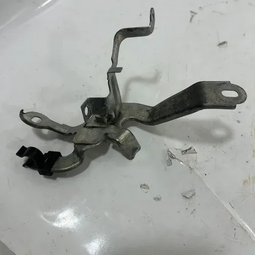 Suporte Mangueira Corpo Borboleta Toyota Etios 1.5 2017 2020