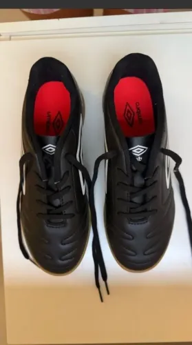 Chuteiras futsal N42 Umbro Cless original nova