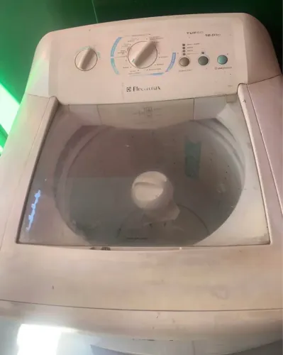 Máquina de lavar quebrada