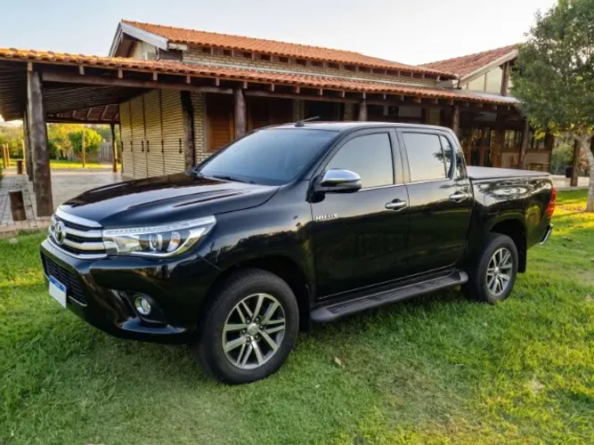 Toyota Hilux CD SRX 4X4 2.8 TDI 16V Diesel Aut. 2018