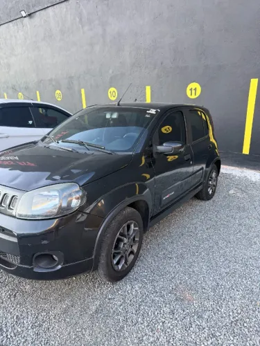 Fiat Uno Sporting 1.4 EVO Fire Flex 8V 4P 2012