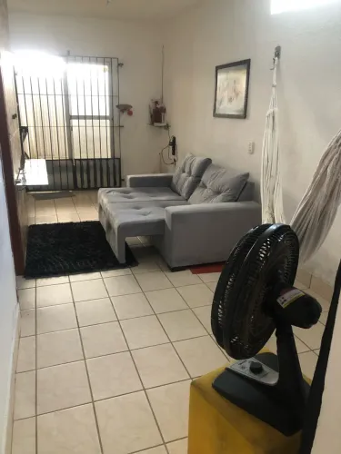 ALUGO QUARTO NO BONGI