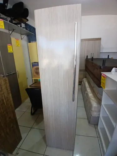 Armário multiuso uma porta seminovo conservado