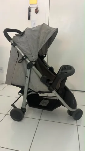 Vendo carinho de BB
