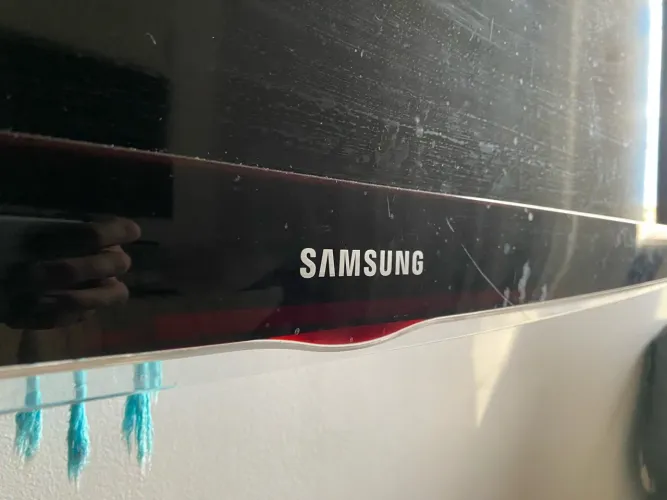 Tv Samsung LCD 32? (Com defeito)