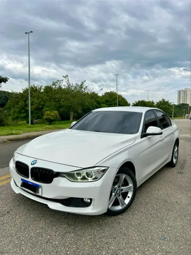 BMW 320I A 2.0 Turbo/activeflex 16V 184cv 4P 2014