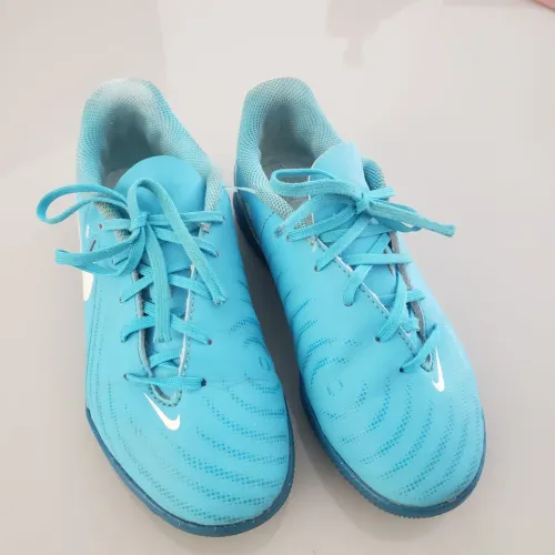 Chuteira Nike n°33