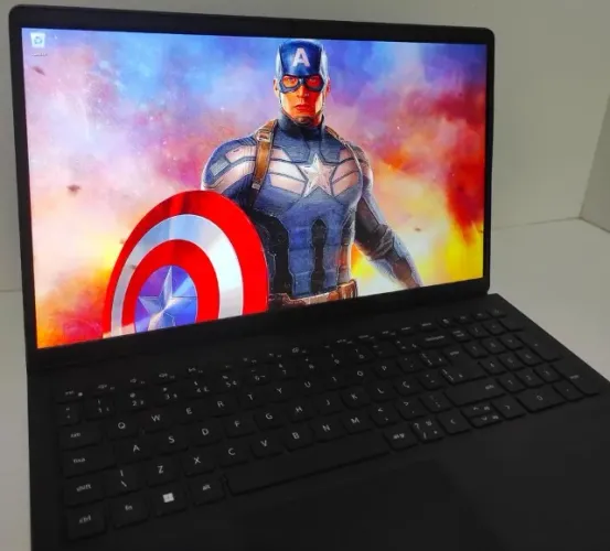 Notebook Dell i5-1235U (10 Núcleos) Tela IPS 144Hz