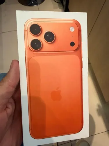 IPHONE 17 PRO MAX NA CAIXA