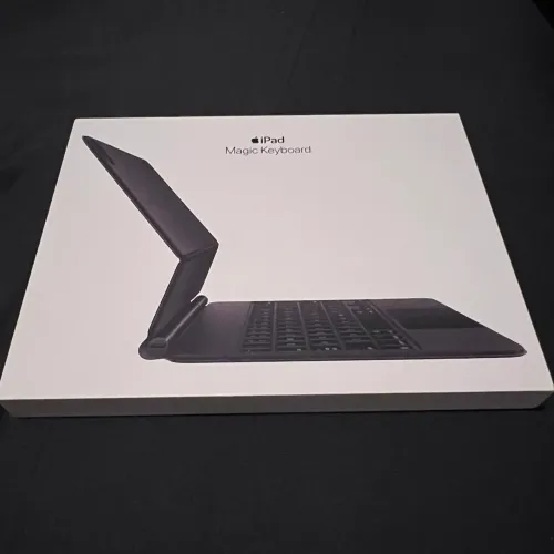 iPad 11 Pro - Magic Keyboard (Original) c/ Caixa