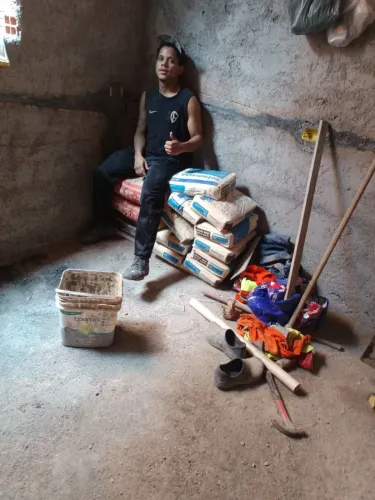 Ajudante de pedreiro 60 diária mais almoço