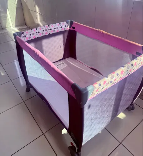 Berço Portátil Cosco Toybar Desmontável. Acompanha colchão.