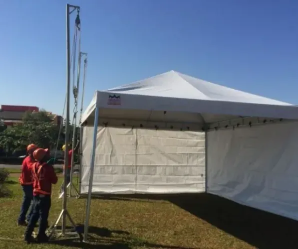 Aluga-se DE TENDA piramidal em MACEIO