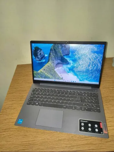 Notebook Lenovo Intel Core i3